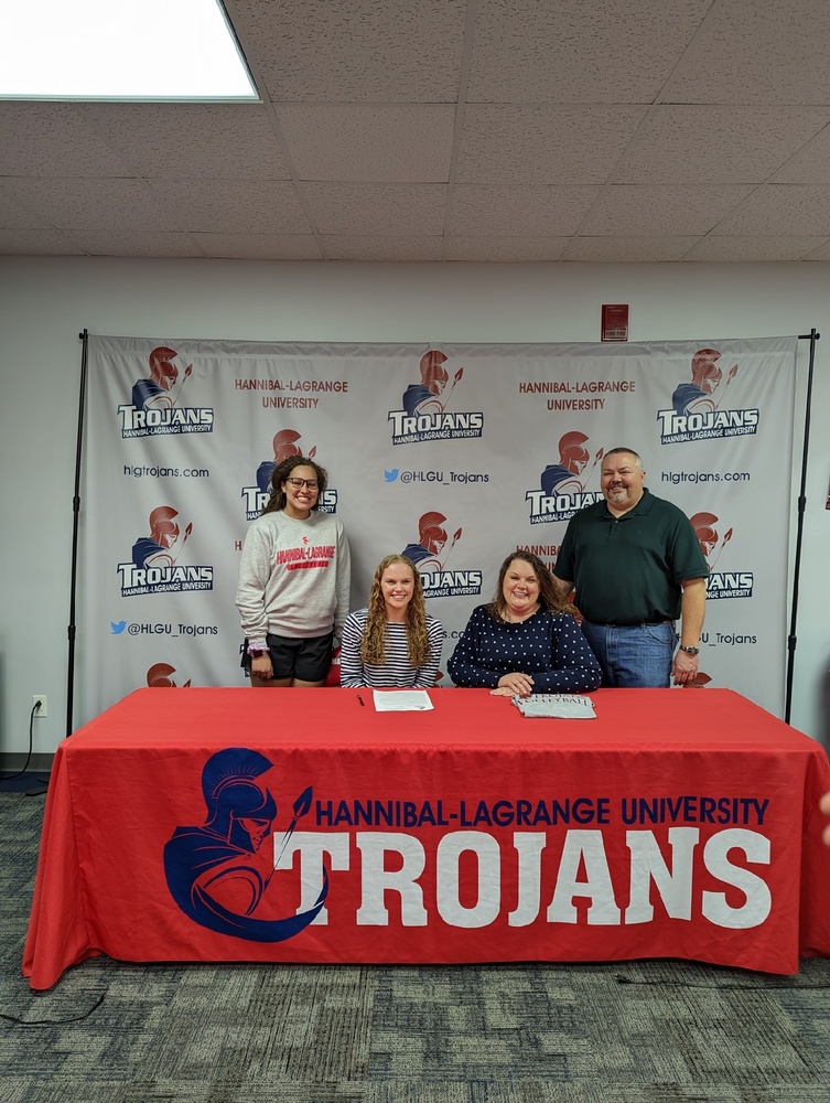 Aversman signs to play volleyball